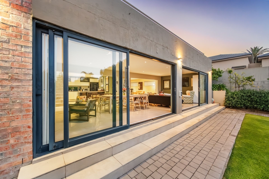 5 Bedroom Property for Sale in Aurora Western Cape